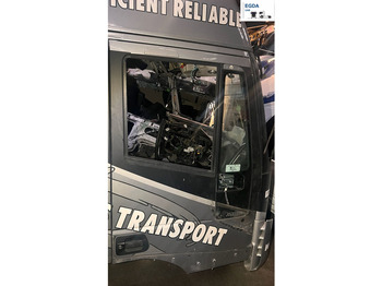 Puerta y piezas IVECO Stralis