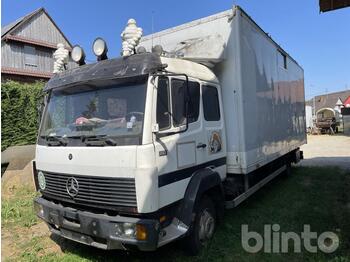 Camión para caballos 1995 Mercedes Benz 817 L: foto 1