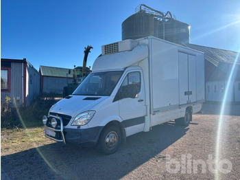 Camión MERCEDES-BENZ