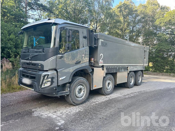 Camión volquete VOLVO FM