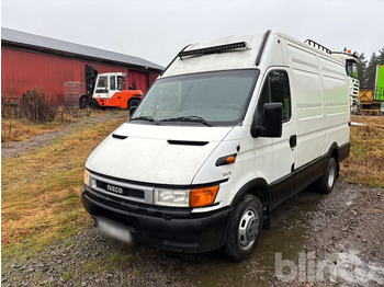 Furgoneta IVECO Daily 35C15