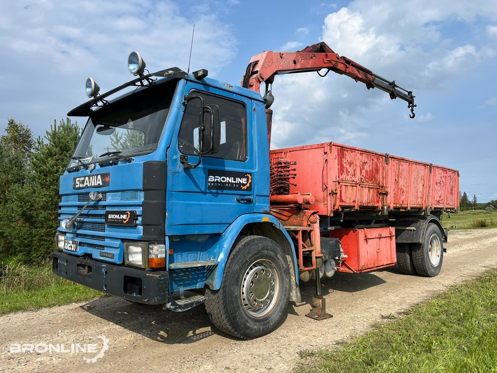 1984 SCANIA G82ML 54PA Tipper + HMF crane - Camión volquete, Camión grúa: foto 1 1984 SCANIA G82ML 54PA Tipper + HMF crane - Camión volquete, Camión grúa: foto 1