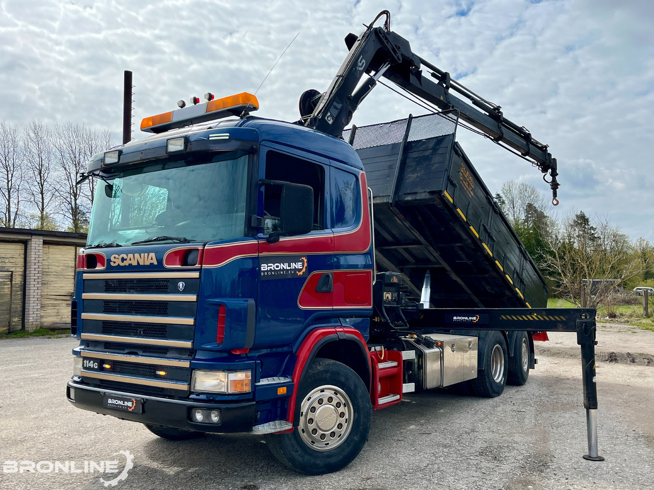 2002 SCANIA R114 6X2*4 Tipper+HIAB 166-e5 crane - Camión volquete, Camión grúa: foto 1 2002 SCANIA R114 6X2*4 Tipper+HIAB 166-e5 crane - Camión volquete, Camión grúa: foto 1