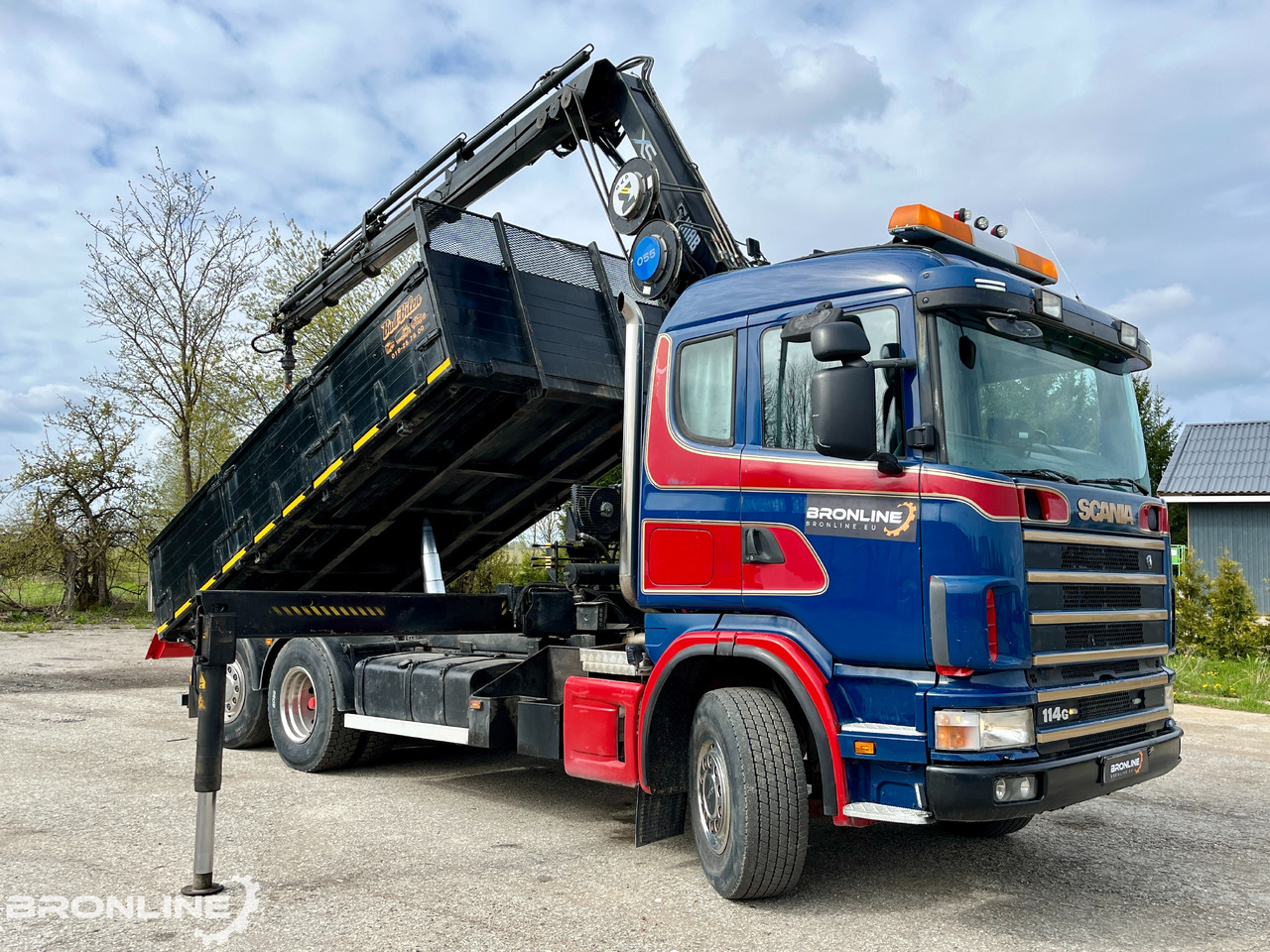 2002 SCANIA R114 6X2*4 Tipper+HIAB 166-e5 crane - Camión volquete, Camión grúa: foto 2 2002 SCANIA R114 6X2*4 Tipper+HIAB 166-e5 crane - Camión volquete, Camión grúa: foto 2