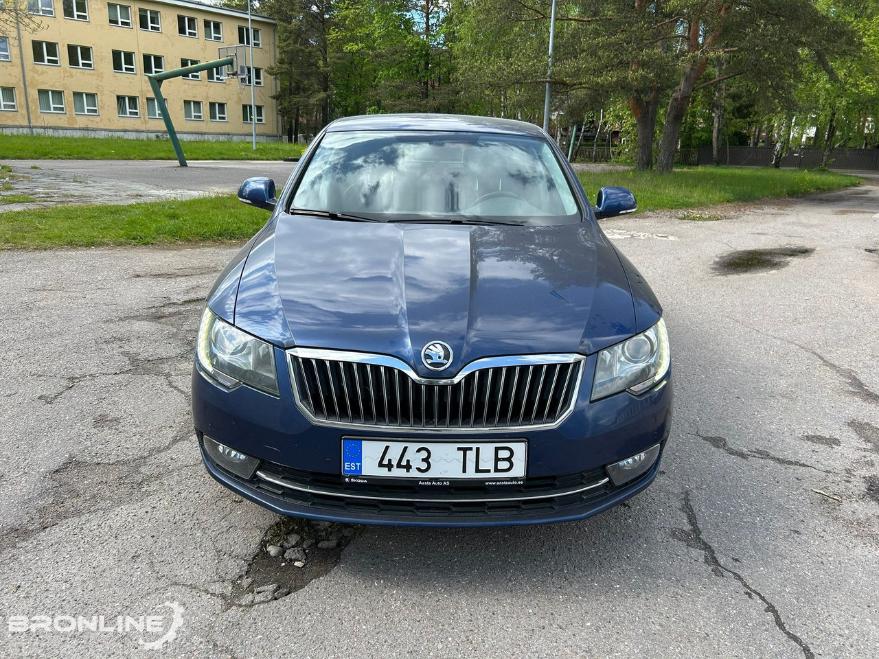 2014 Skoda Superb 1.8 118kW 4x4 - Coche: foto 3 2014 Skoda Superb 1.8 118kW 4x4 - Coche: foto 3