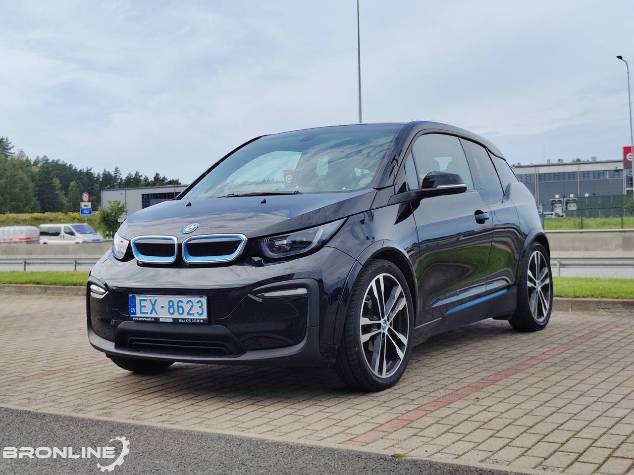 2022 BMW i3 Sport edition 135kW 120Ah - Coche: foto 1 2022 BMW i3 Sport edition 135kW 120Ah - Coche: foto 1