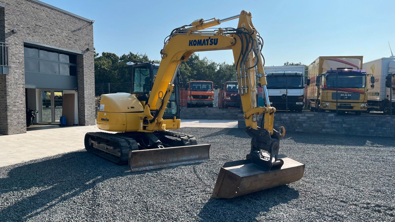 Komatsu PC80MR-5E0 PC80 HS08 8000 Kg Tilt ab 1.082€ mtl. Komatsu PC80MR-5E0 PC80 HS08 8000 Kg Tilt ab 1.082€ mtl. - Miniexcavadora: foto 3 Komatsu PC80MR-5E0 PC80 HS08 8000 Kg Tilt ab 1.082€ mtl. Komatsu PC80MR-5E0 PC80 HS08 8000 Kg Tilt ab 1.082€ mtl. - Miniexcavadora: foto 3