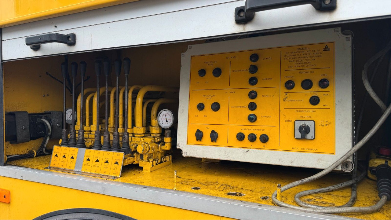 MAN 35.463 Abschleppwagen Kran LKW Berger Wilk WR25 - Grua de remolque autos: foto 5 MAN 35.463 Abschleppwagen Kran LKW Berger Wilk WR25 - Grua de remolque autos: foto 5