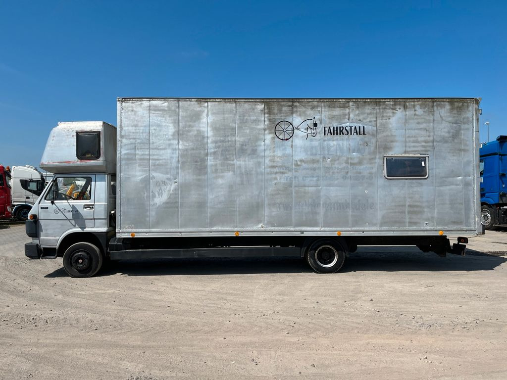 MAN VW-MAN LO2 Koffer Schlafkabine MAN VW-MAN LO2 Koffer Schlafkabine - Furgoneta caja cerrada: foto 2 MAN VW-MAN LO2 Koffer Schlafkabine MAN VW-MAN LO2 Koffer Schlafkabine - Furgoneta caja cerrada: foto 2