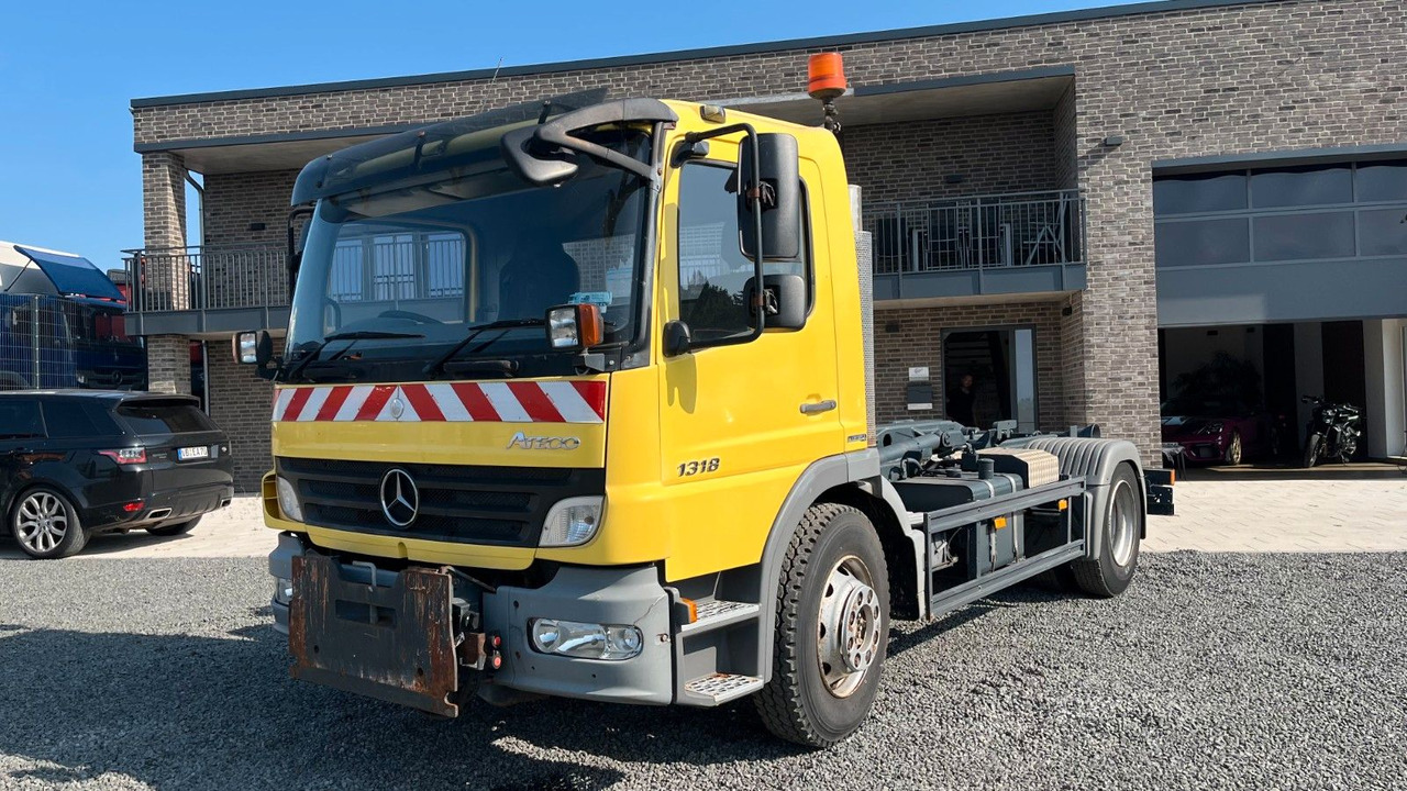 Mercedes-Benz 1318 1218 Abrollkipper Mercedes-Benz 1318 1218 Abrollkipper - Camión multibasculante: foto 2 Mercedes-Benz 1318 1218 Abrollkipper Mercedes-Benz 1318 1218 Abrollkipper - Camión multibasculante: foto 2