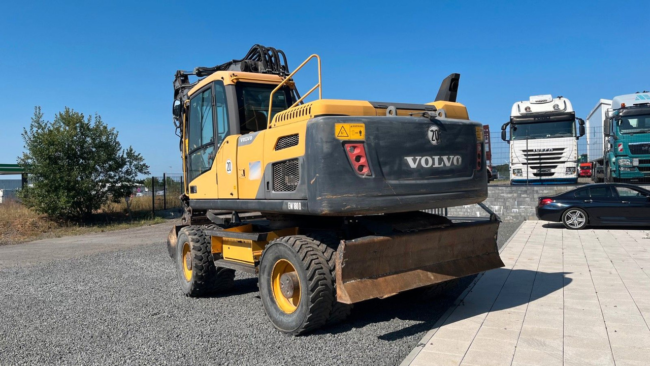 Volvo EW180D 20500 Kg Verstellausleger OilQuick - Excavadora de ruedas: foto 4 Volvo EW180D 20500 Kg Verstellausleger OilQuick - Excavadora de ruedas: foto 4