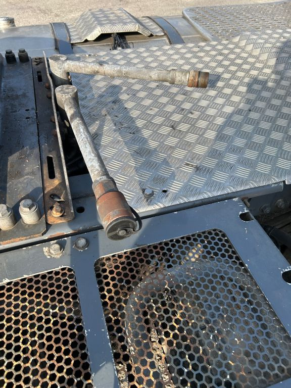 DAF XF 530 PxP 4x4 Hydraulik - Cabeza tractora: foto 5 DAF XF 530 PxP 4x4 Hydraulik - Cabeza tractora: foto 5
