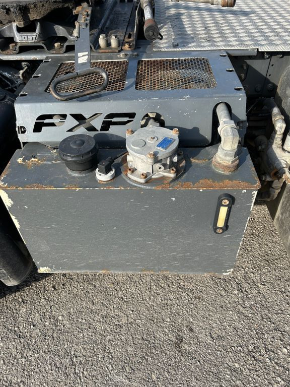 DAF XF 530 PxP 4x4 Hydraulik - Cabeza tractora: foto 4 DAF XF 530 PxP 4x4 Hydraulik - Cabeza tractora: foto 4