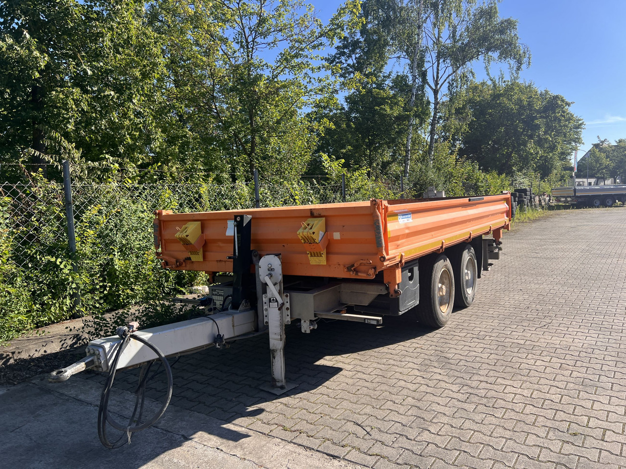 Blomenroehr 888/14000 14 t Tandemkipper- Tieflader - Remolque volquete: foto 5 Blomenroehr 888/14000 14 t Tandemkipper- Tieflader - Remolque volquete: foto 5