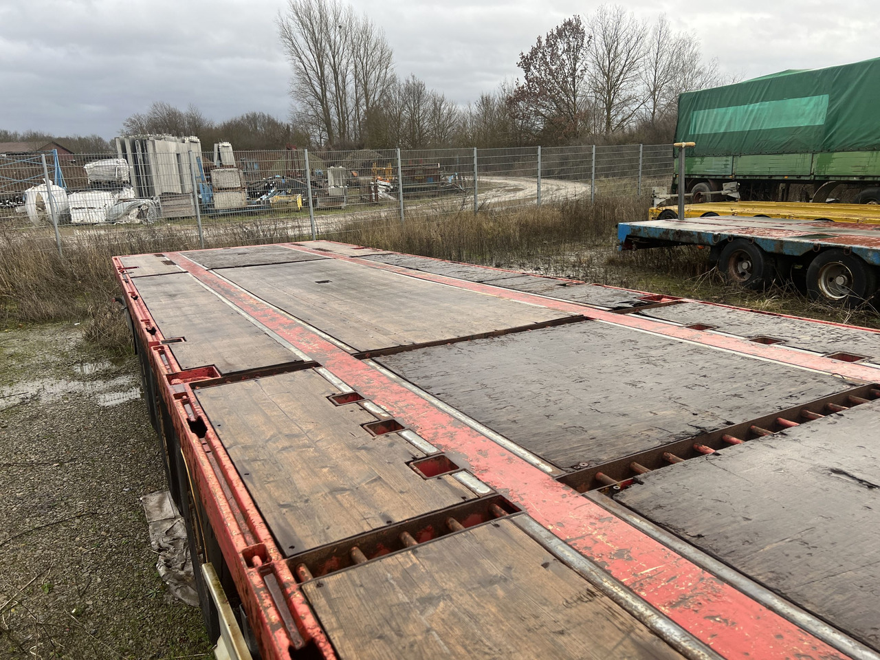 Fliegl SDS350 3 Achs Sattelauflieger - Semirremolque plataforma/ Caja abierta: foto 5 Fliegl SDS350 3 Achs Sattelauflieger - Semirremolque plataforma/ Caja abierta: foto 5