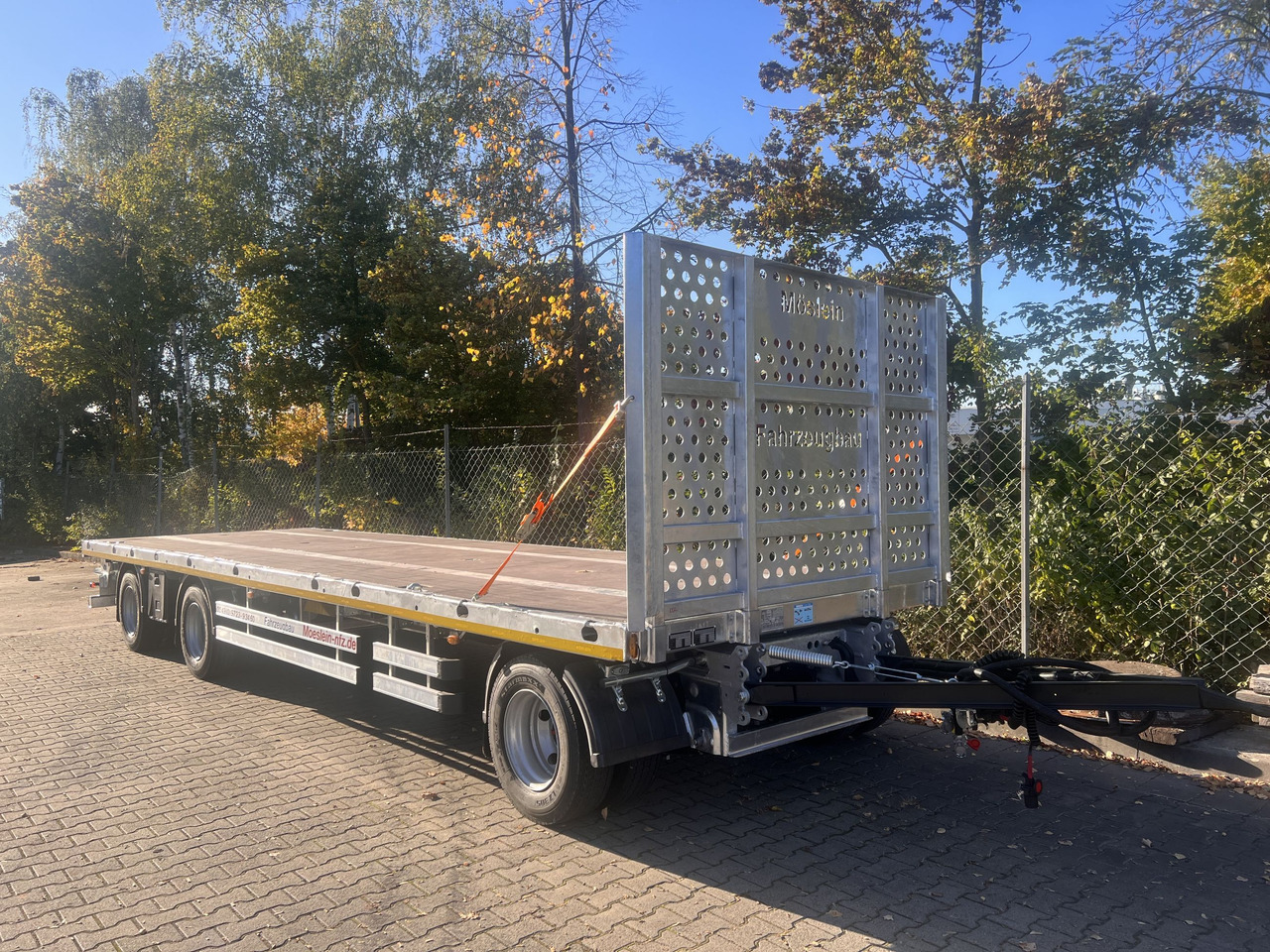 Möslein T 3 Plato 9 m 3 Achs Jumbo- Plato- Anhänger 9 m, Mega - Remolque plataforma/ Caja abierta: foto 4 Möslein T 3 Plato 9 m 3 Achs Jumbo- Plato- Anhänger 9 m, Mega - Remolque plataforma/ Caja abierta: foto 4