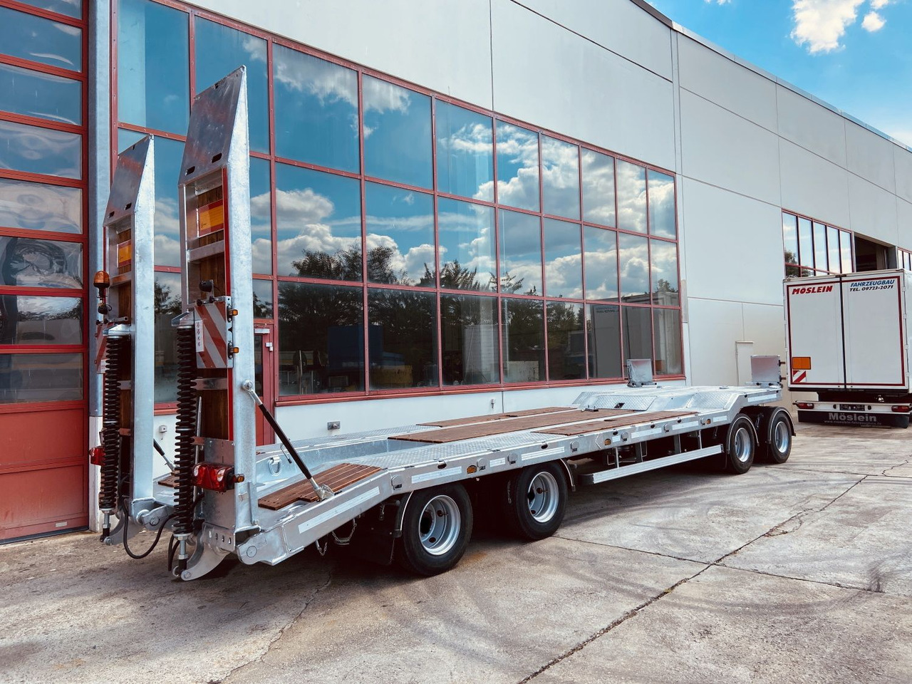 Möslein T 4 VB F 4 Achs Tieflader- Anhänger, Neufahrzeug - Remolque góndola rebajadas: foto 3 Möslein T 4 VB F 4 Achs Tieflader- Anhänger, Neufahrzeug - Remolque góndola rebajadas: foto 3