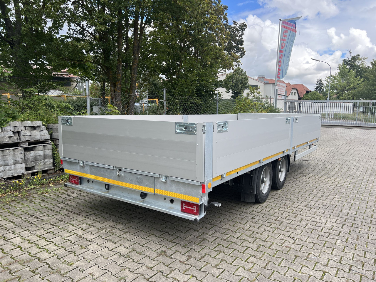 Möslein THT 11 G 6,2 L Tandem- Pritschenanhänger- Tieflader - Remolque plataforma/ Caja abierta: foto 5 Möslein THT 11 G 6,2 L Tandem- Pritschenanhänger- Tieflader - Remolque plataforma/ Caja abierta: foto 5