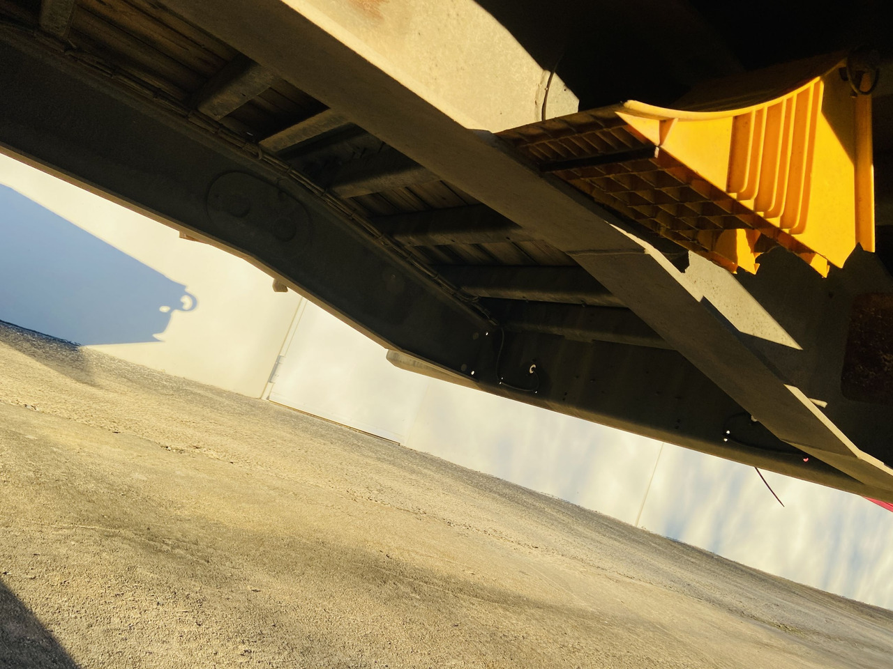 Remolque góndola rebajadas para transporte de equipos pesados Möslein TTS 11 Schwebheim Tandemtieflader: foto 8 Remolque góndola rebajadas para transporte de equipos pesados Möslein TTS 11 Schwebheim Tandemtieflader: foto 8