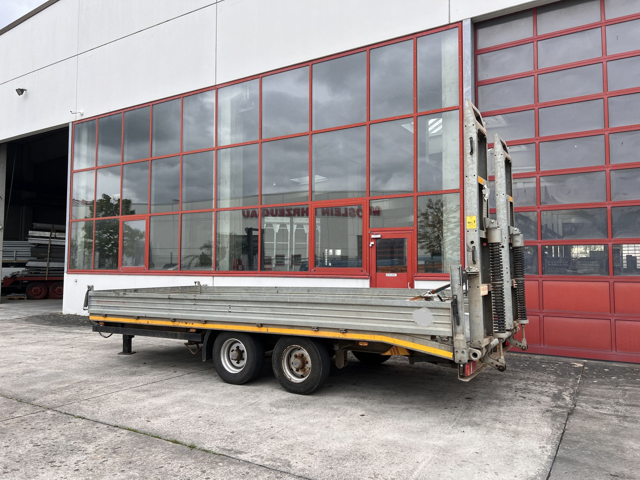 Möslein TTS 13 Schwebheim 13 t Tandemtieflader - Remolque góndola rebajadas: foto 4 Möslein TTS 13 Schwebheim 13 t Tandemtieflader - Remolque góndola rebajadas: foto 4