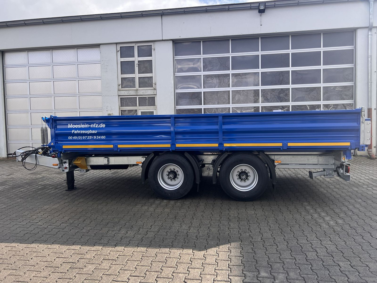 Möslein neuer 19 t Tandemkipper- Tieflader hydraulische - Remolque volquete: foto 3 Möslein neuer 19 t Tandemkipper- Tieflader hydraulische - Remolque volquete: foto 3