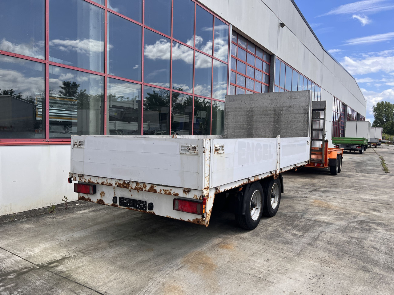 Müller Mitteltal EAL-TA Tandem- Pritschenanhänger - Remolque plataforma/ Caja abierta: foto 2 Müller Mitteltal EAL-TA Tandem- Pritschenanhänger - Remolque plataforma/ Caja abierta: foto 2