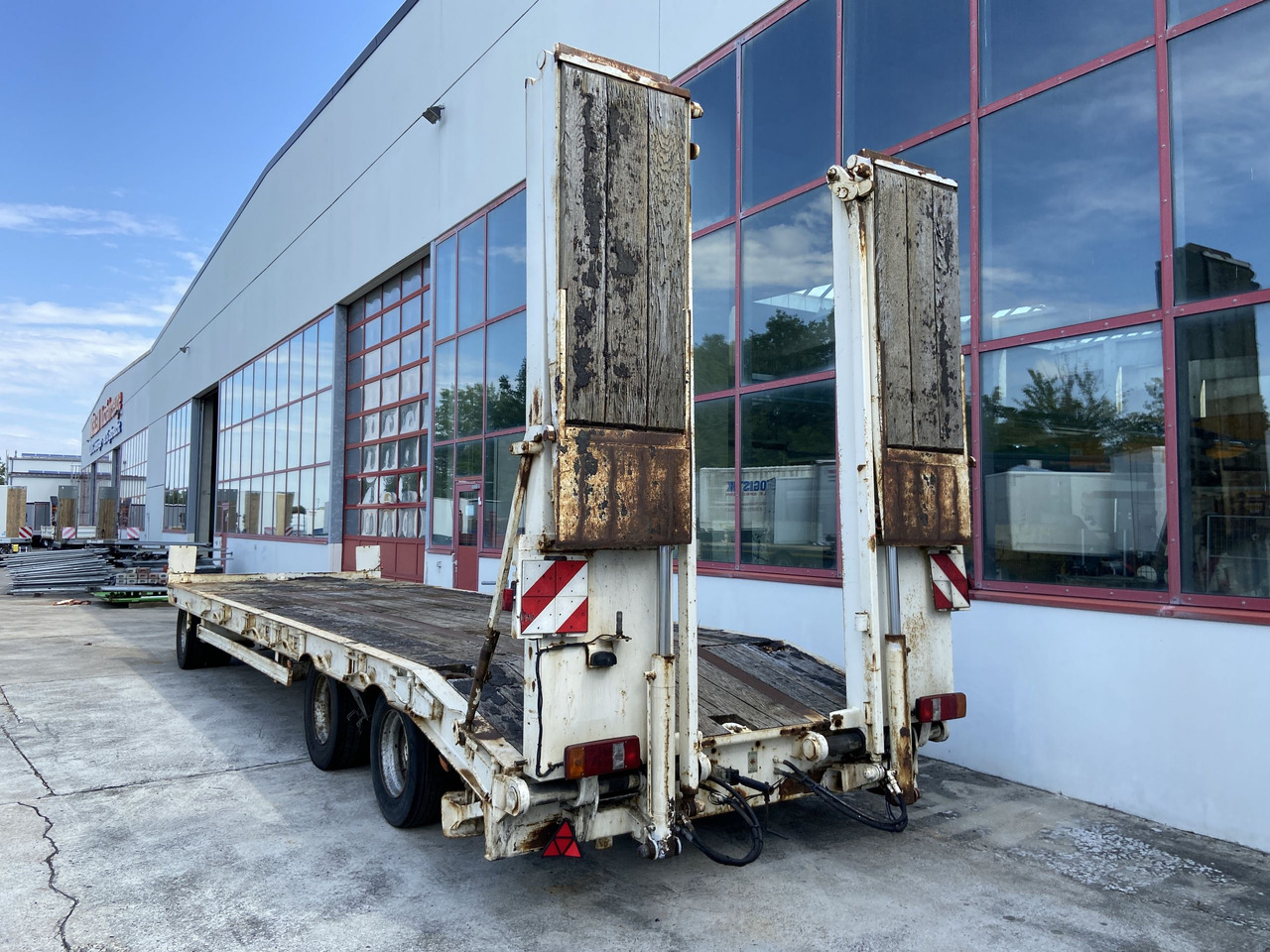 Müller Mitteltal PT 30 3 Achs Tieflader 9,20 m Ladefläche - Remolque góndola rebajadas: foto 2 Müller Mitteltal PT 30 3 Achs Tieflader 9,20 m Ladefläche - Remolque góndola rebajadas: foto 2