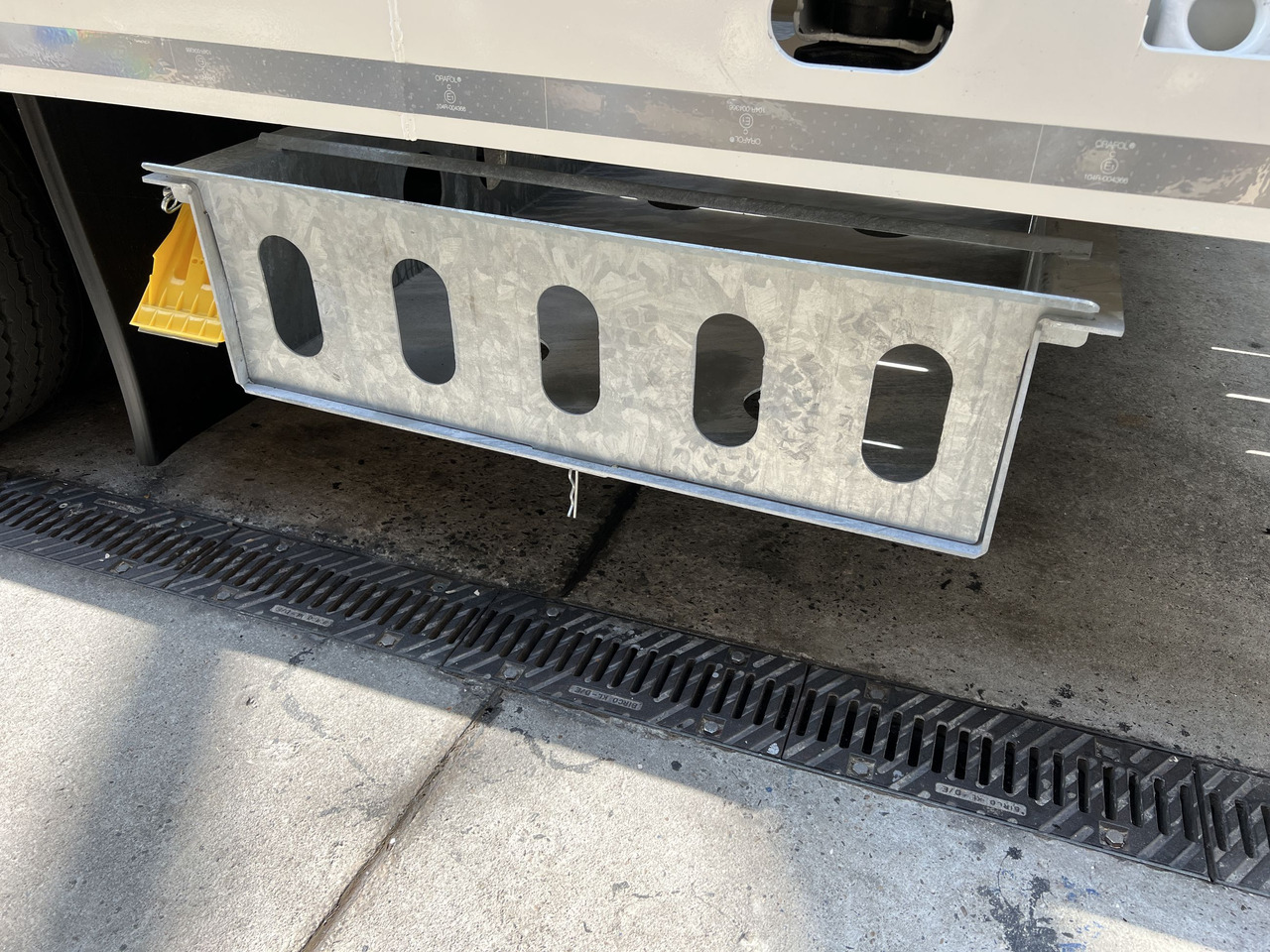 Müller Mitteltal Staufach für Alu- Rampen - Semirremolque góndola rebajadas: foto 2 Müller Mitteltal Staufach für Alu- Rampen - Semirremolque góndola rebajadas: foto 2