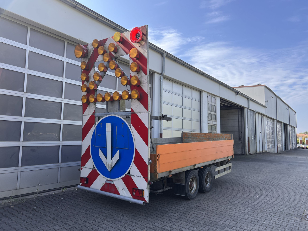 Schmitz Korbach SDAH  Tandempritsche - Remolque plataforma/ Caja abierta: foto 1 Schmitz Korbach SDAH  Tandempritsche - Remolque plataforma/ Caja abierta: foto 1