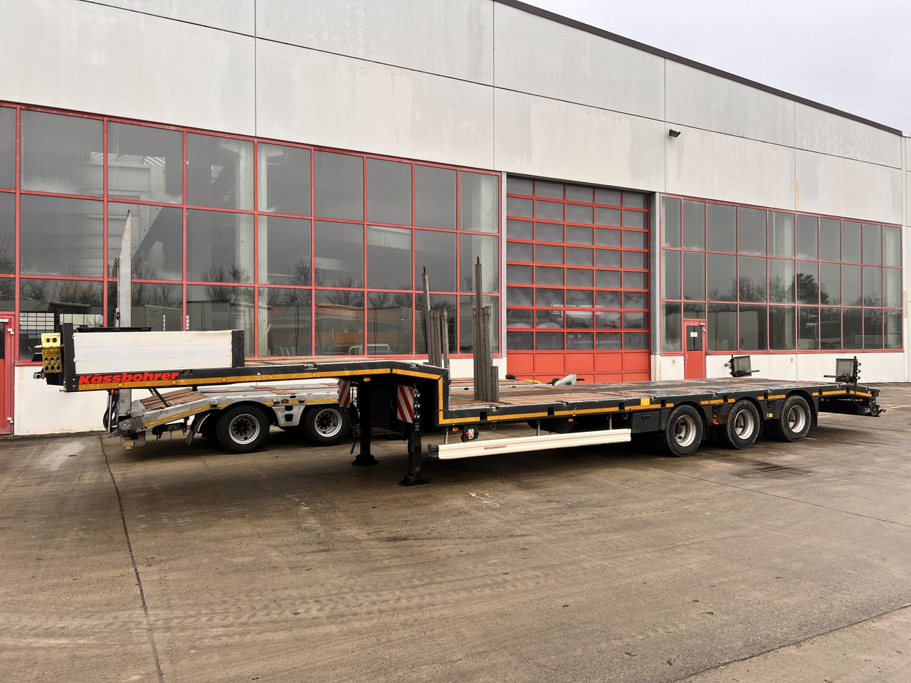 T3 3 Achs Satteltieflader - Semirremolque góndola rebajadas: foto 3 T3 3 Achs Satteltieflader - Semirremolque góndola rebajadas: foto 3