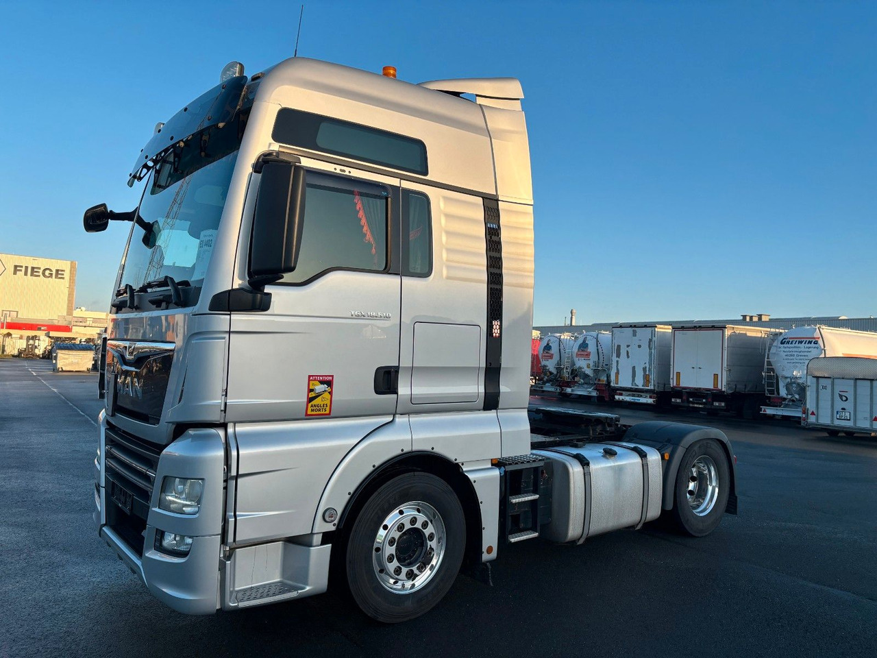 MAN TGX 18.510 XXL Retarder ACC LGS - Cabeza tractora: foto 2 MAN TGX 18.510 XXL Retarder ACC LGS - Cabeza tractora: foto 2