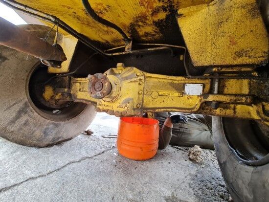 Eje y piezas para Excavadora CASE 788, 1088, 1188: foto 1
