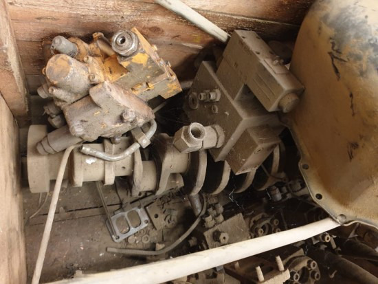 DEUTZ 6BT (PIEZAS REPUESTO) - Motor y piezas para Maquinaria de construcción: foto 3 DEUTZ 6BT (PIEZAS REPUESTO) - Motor y piezas para Maquinaria de construcción: foto 3