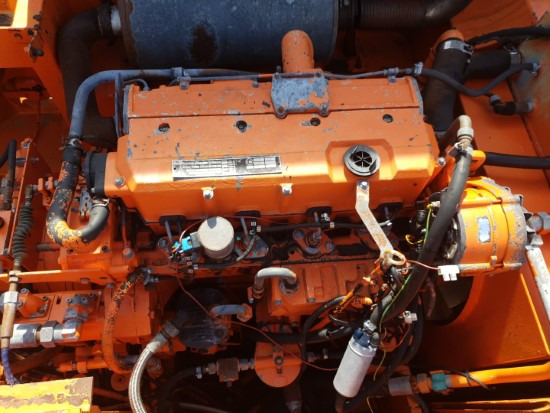 DEUTZ BF4M1013E TURBO (MOTOR) - Motor y piezas para Maquinaria de construcción: foto 1 DEUTZ BF4M1013E TURBO (MOTOR) - Motor y piezas para Maquinaria de construcción: foto 1
