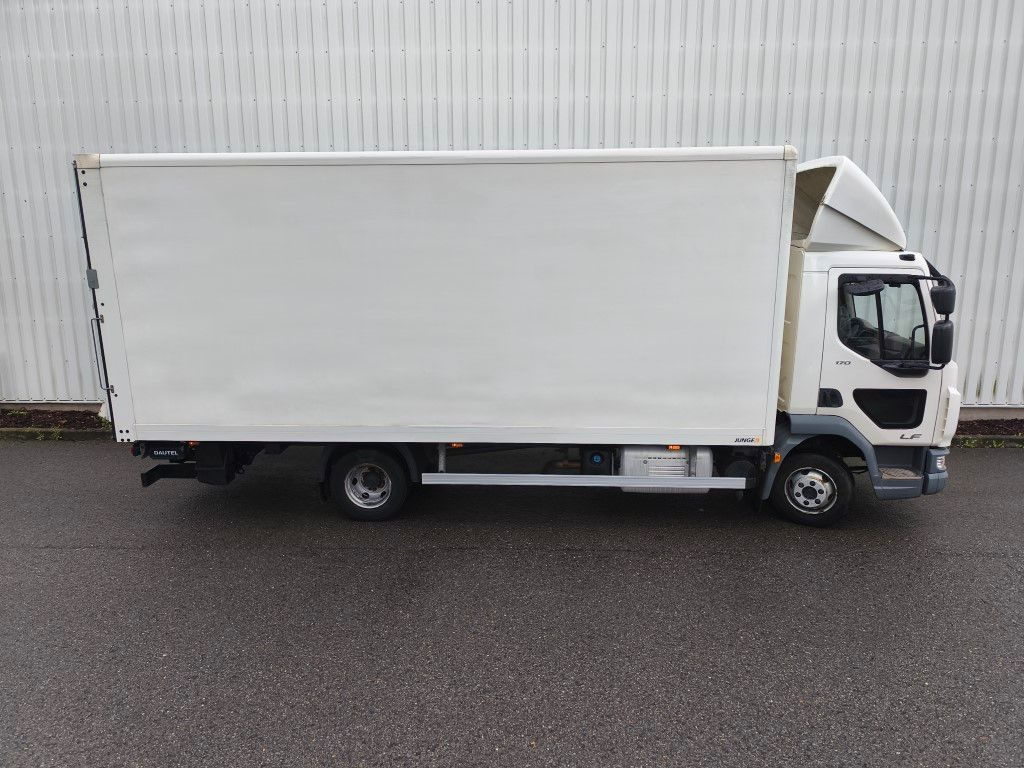 DAF FA LF 170 City 8t DC - Camión caja cerrada: foto 2 DAF FA LF 170 City 8t DC - Camión caja cerrada: foto 2
