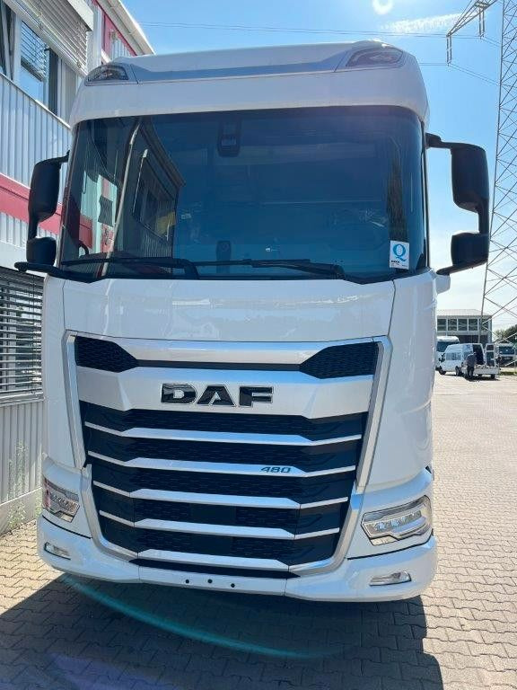DAF XG 480 FAN - Camión chasis: foto 2 DAF XG 480 FAN - Camión chasis: foto 2
