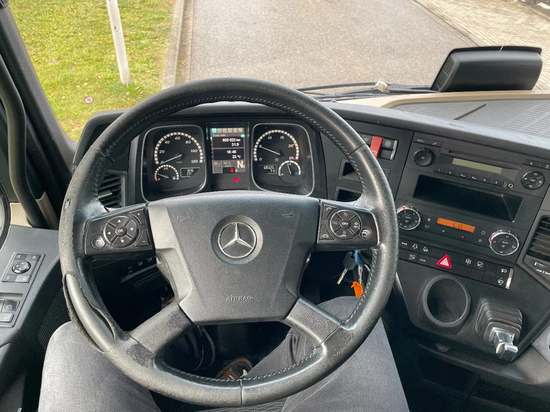 Foto del interior 3: Cabeza tractora Mercedes-Benz Actros 1943 full adr 2017 only 695.000 km