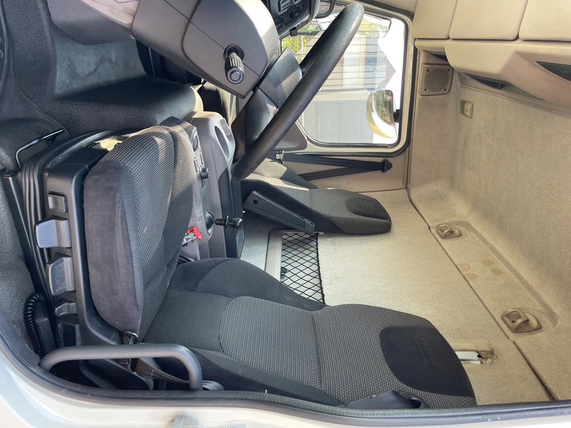 Leasing de DAF LF 180 8-2016 DAF LF 180 8-2016: foto 11