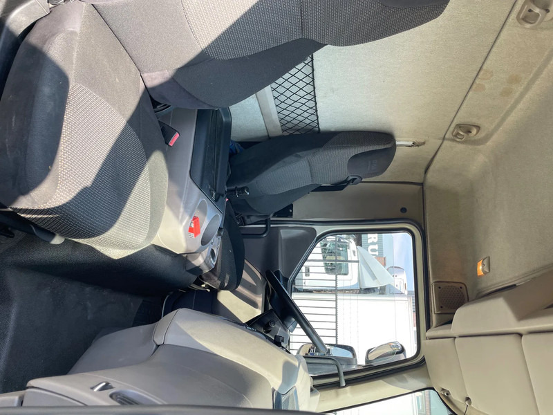 Leasing de DAF LF 180 8-2016 DAF LF 180 8-2016: foto 10