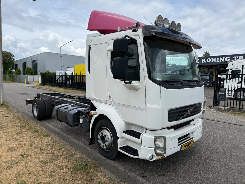 Volvo FL 250 pk 2013 euro 5 - Camión chasis: foto 2 Volvo FL 250 pk 2013 euro 5 - Camión chasis: foto 2