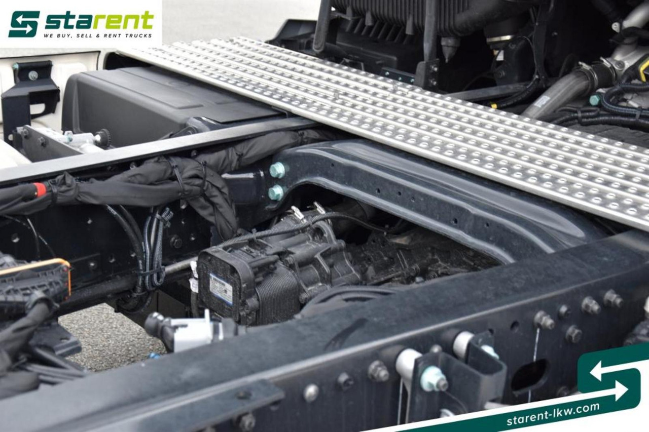 Cabeza tractora MAN TGX 18.540 LL LIONS S GX-Fahrerhaus Retarder: foto 9 Cabeza tractora MAN TGX 18.540 LL LIONS S GX-Fahrerhaus Retarder: foto 9