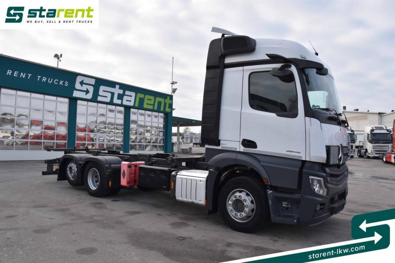 Mercedes Benz Actros 2645L Retarder Mirror Cam NAVI Liftachse - Camión portacontenedore/ Intercambiable: foto 3 Mercedes Benz Actros 2645L Retarder Mirror Cam NAVI Liftachse - Camión portacontenedore/ Intercambiable: foto 3