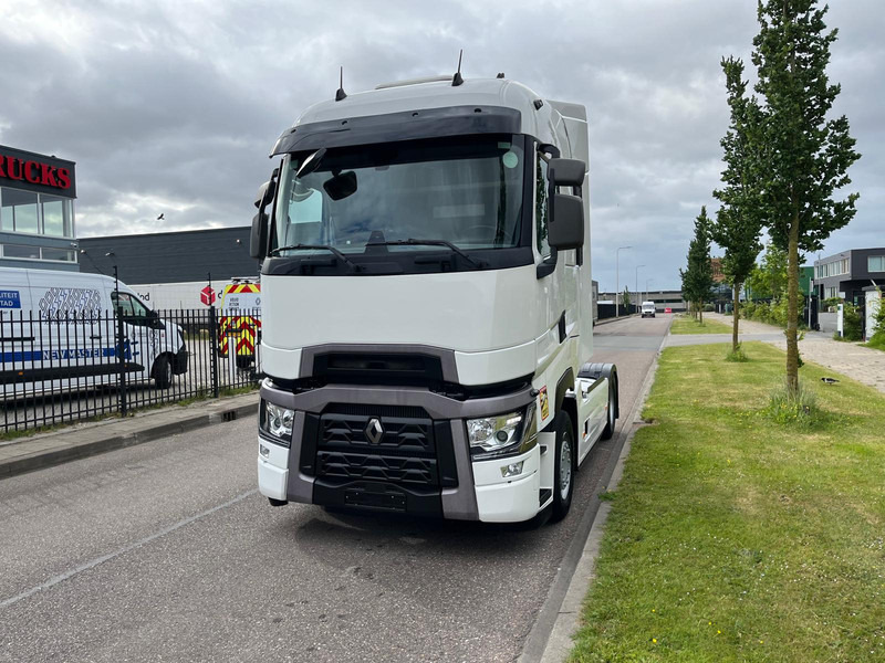 Renault T-13 High 480 T4x2, High Sleeper, Airco, Nav, Camera - Cabeza tractora: foto 4 Renault T-13 High 480 T4x2, High Sleeper, Airco, Nav, Camera - Cabeza tractora: foto 4