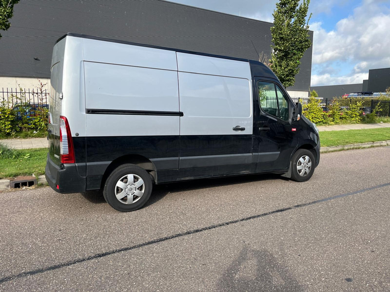 Renault Master 130.35 L2 H2 Airco, Inclusief werkplaats inrichting - Furgón: foto 5 Renault Master 130.35 L2 H2 Airco, Inclusief werkplaats inrichting - Furgón: foto 5
