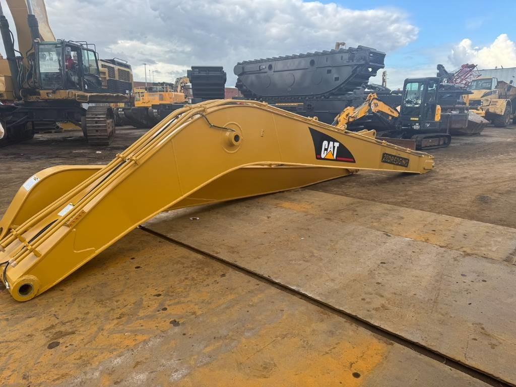 CAT 320FL LONG REACH BOOM 15M - Excavadora: foto 2 CAT 320FL LONG REACH BOOM 15M - Excavadora: foto 2