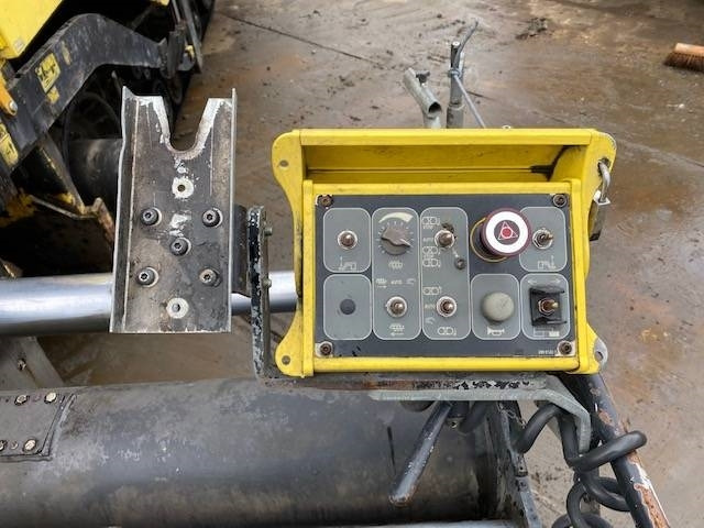 Pavimentadora de asfalto CAT AP 655 D: foto 19