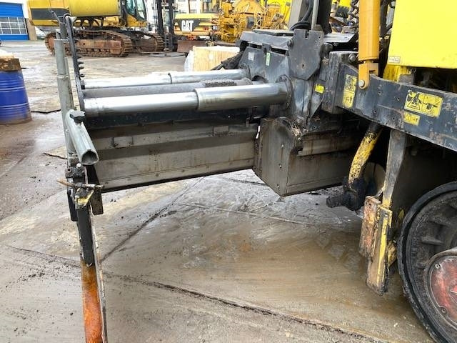 Pavimentadora de asfalto CAT AP 655 D: foto 9