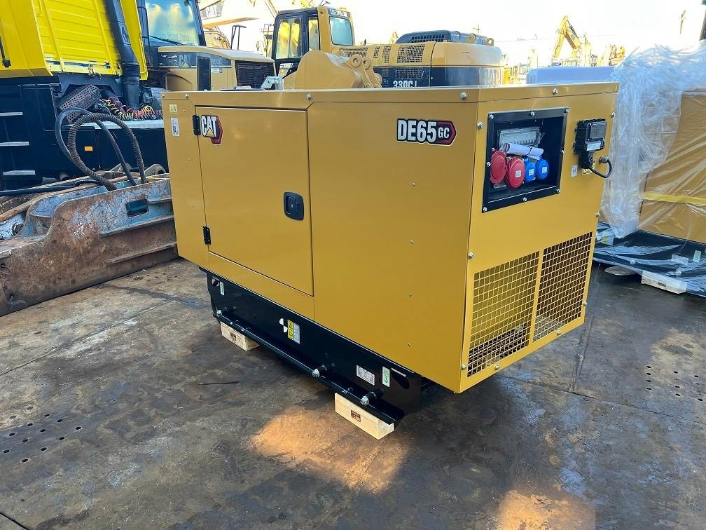 CAT DE 65 GC 65KVA (UNUSED) - Generador industriale: foto 4 CAT DE 65 GC 65KVA (UNUSED) - Generador industriale: foto 4
