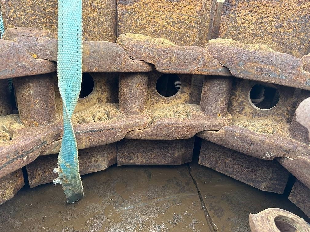 Hitachi ZX 870 tracks - Oruga para Maquinaria de construcción: foto 2 Hitachi ZX 870 tracks - Oruga para Maquinaria de construcción: foto 2