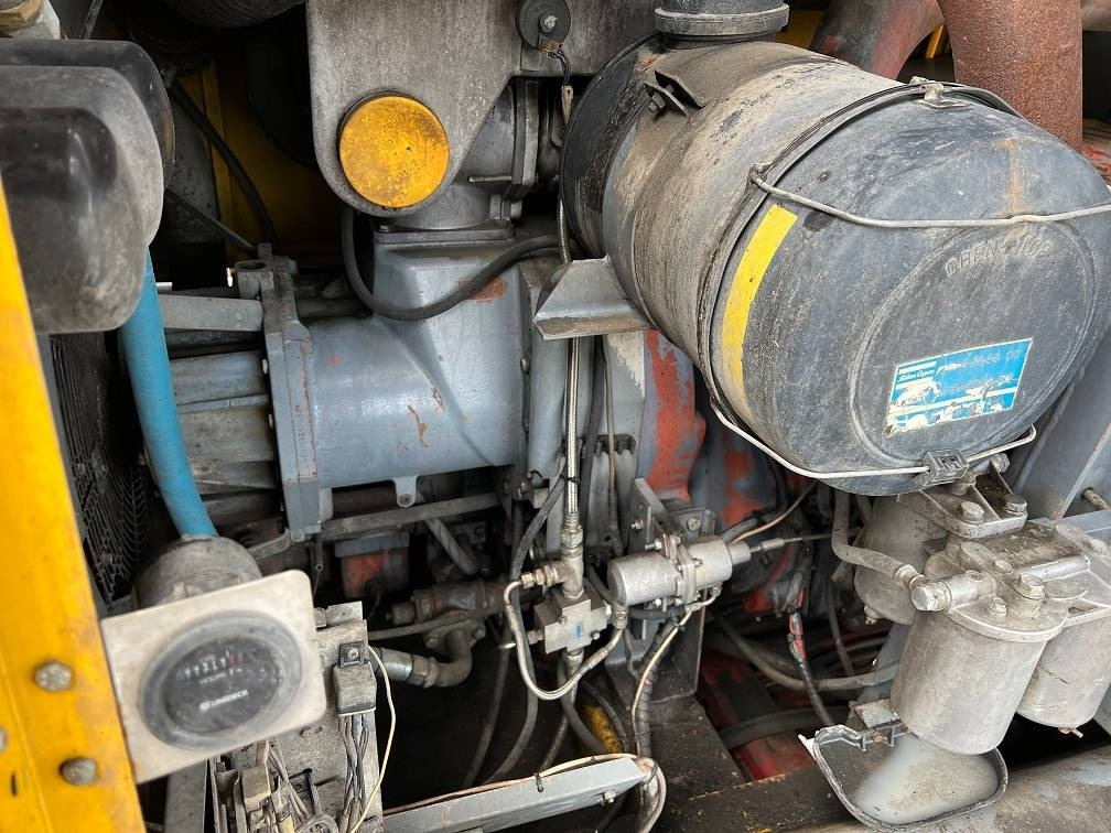 Perforadora Sisu 12E480 6X6 WATER WELL DRILL ATLAS COPCO XRV410 (50: foto 13